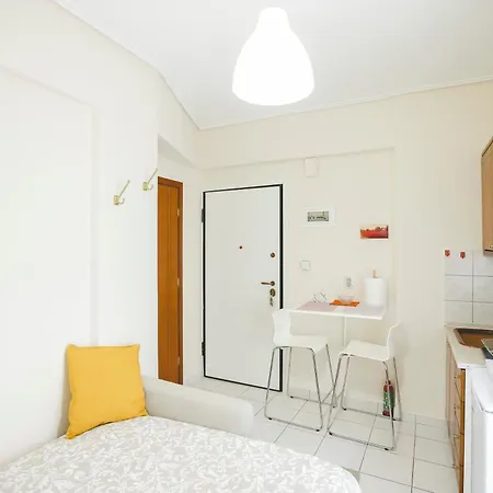 Apartment Tiny *